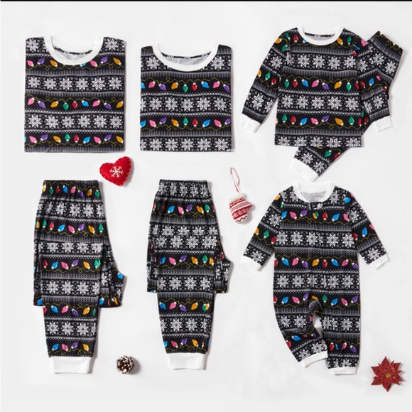 NWT Matching Family Christmas Light Pajama Set Women’s Size Small - Picture 10 of 11